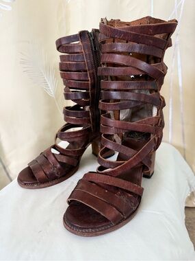 Freebird by Steven Retired Makala Moon and Stars Leather Block Heel Sandals